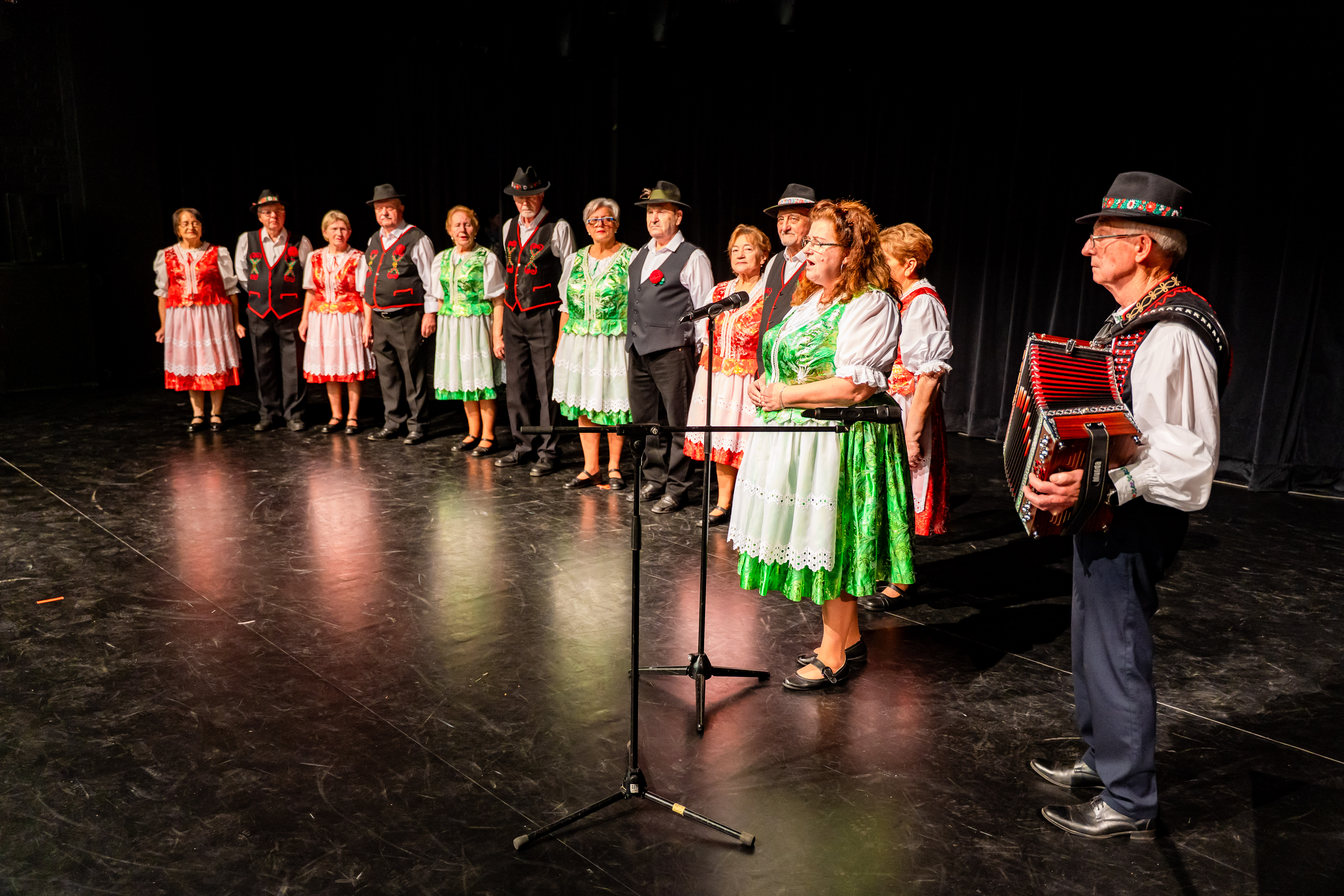 Vianocna seniorska hviezda -35